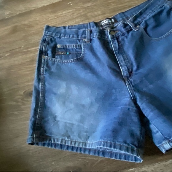 Women's Blue Jean Shorts Tractor Size‎ 16 Medium Wash Denim - Picture 3 of 14